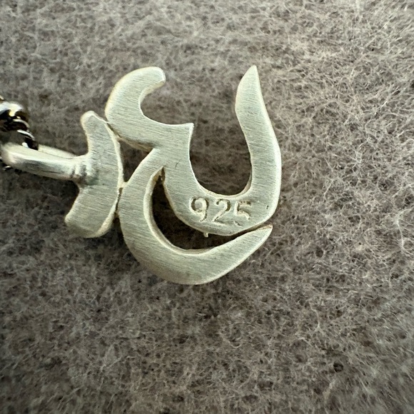 Satya Sterling Silver OM necklace - Picture 5 of 6